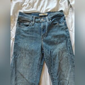 Levi's Slimming Straight 25